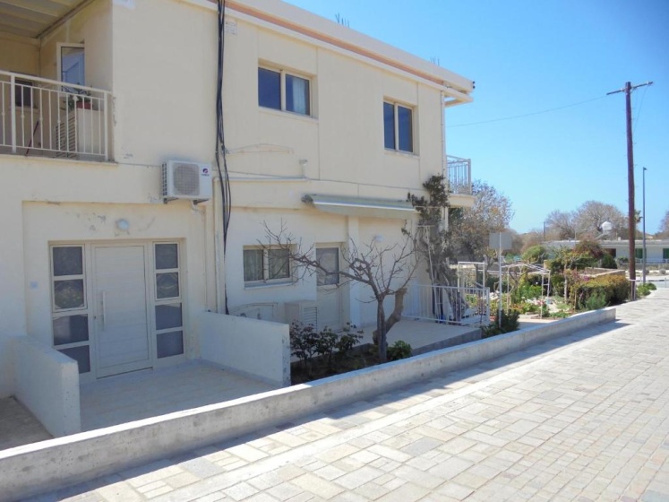 Цены на Niki Court Holiday Apartments в Пафос