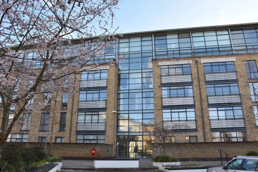 Northside Apartments Brentford — забронировать отель в Лондоне