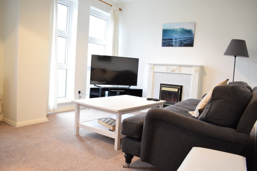 Modern 1 Bedroom Apartment Near London Bridge — забронировать отель в Лондоне