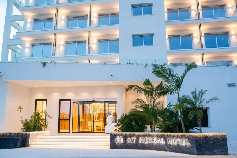 At Herbal Boutique Hotel & Spa — отель с удобным расположением в Протарас