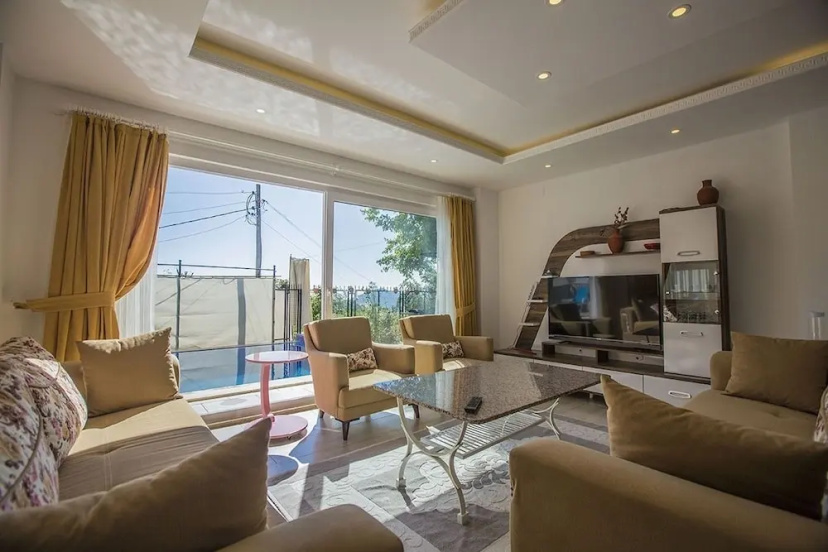 Villa Cenan — отель с удобствами в Калкан