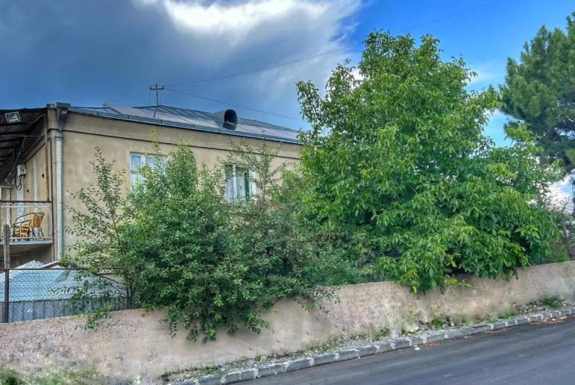 Guest House — забронировать отель в Севан