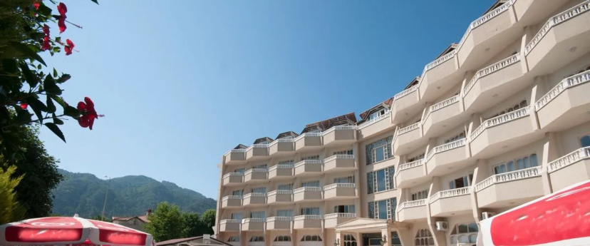 Selen Hotel Icmeler — забронировать отель в Ичмелер