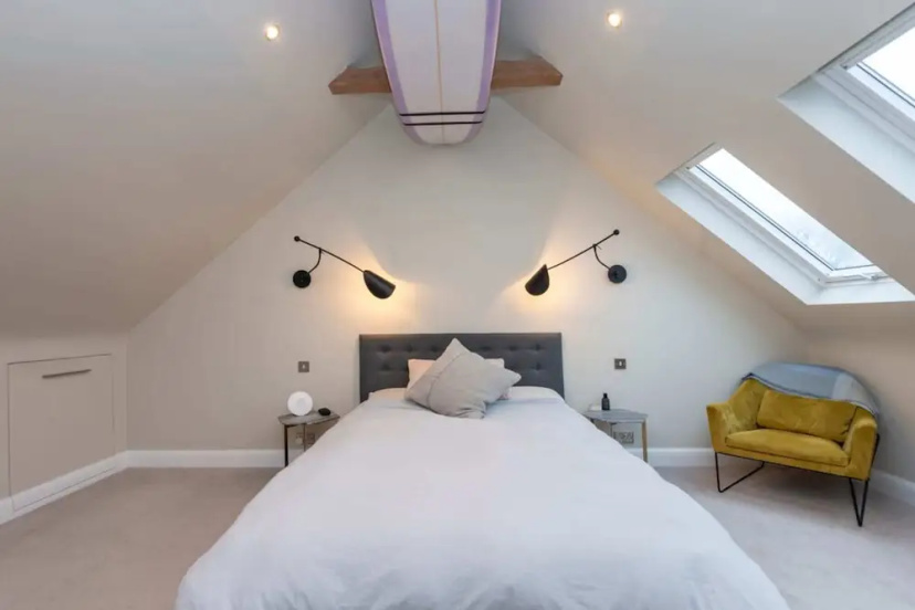 2 Bedroom Apartment - 200m From Richmond Park — забронировать отель в Лондоне