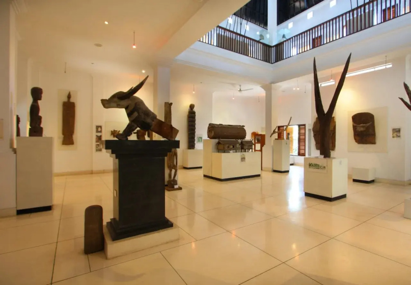 Alam Puri Art Museum Resort & Spa 4 — отель в Денпасар, Индонезия