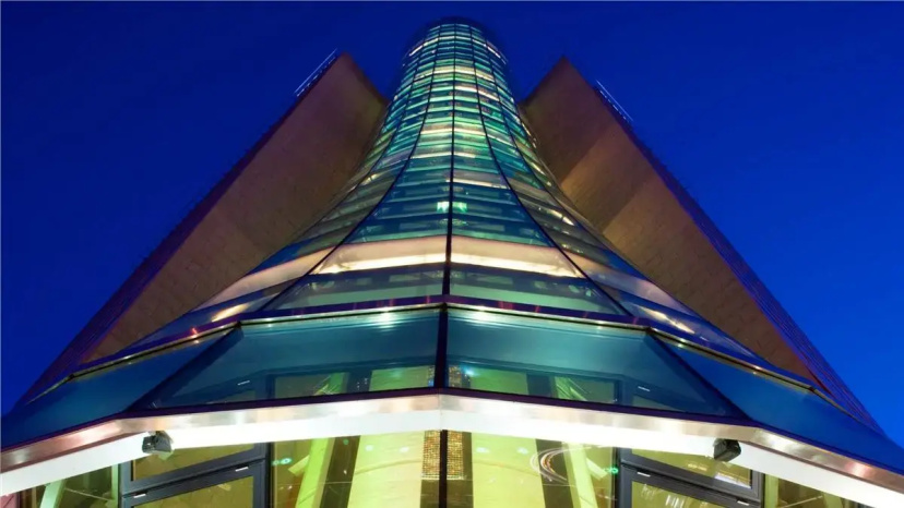The Westin Warsaw — отель с удобствами в Варшаве