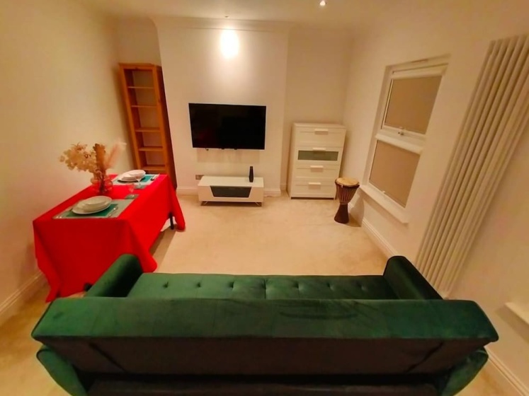 Fully-equipped Flat in the City of London 3 — отель в Лондоне, Соединенное Королевство