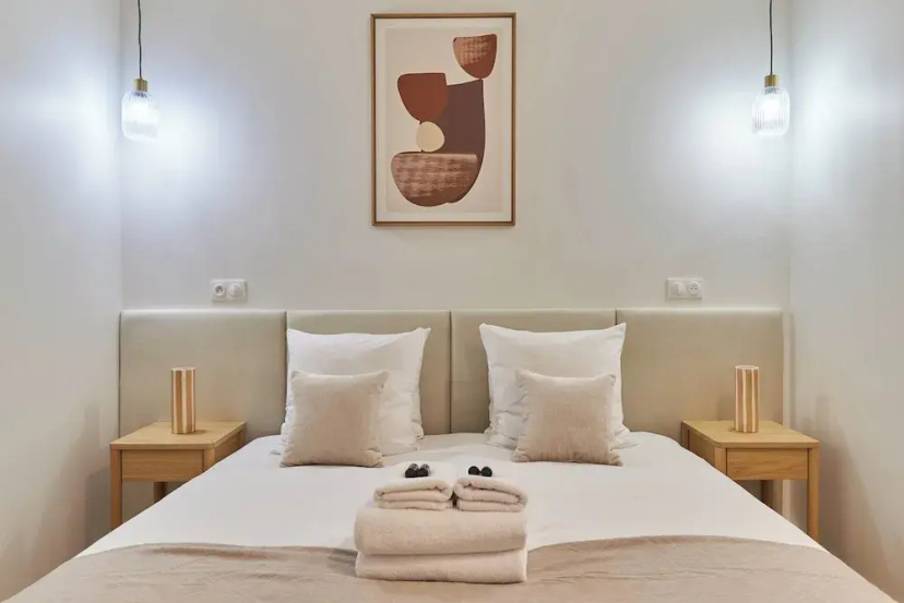 Superb Apartment AC - Buttes-chaumont — забронировать отель в Париже