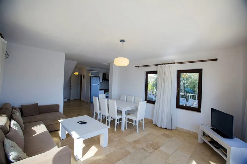 Villa Iris — отель с удобным расположением в Калкан