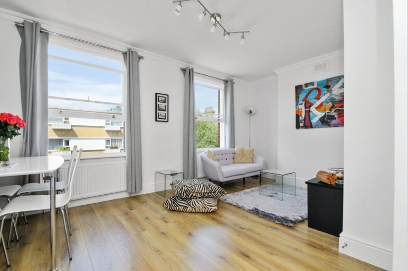 Modern 2 Bedroom Apartment On The Doorstep Of Queens Park — отель в Лондоне, Соединенное Королевство