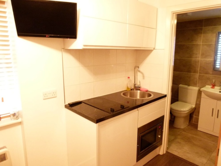 Цены на SS Property Hub – City of London Studio Apartment 10 в Лондоне