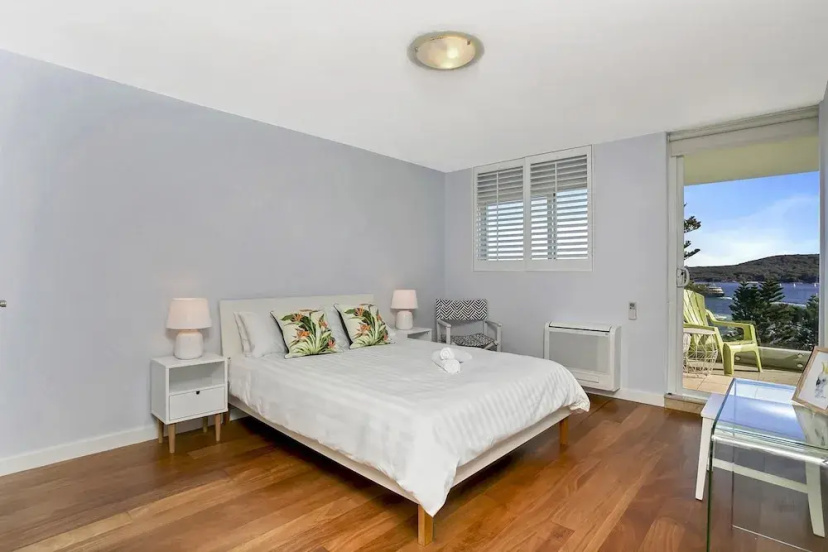 Beautiful 2 Bedroom Apartment Overlooking Manly Wharf - MAN29 — отель с удобным расположением в Сиднее