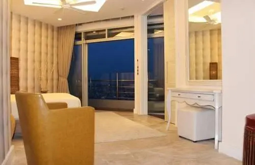 Two Bedroom Riverside Apartment — комфортный отель в Бангкоке
