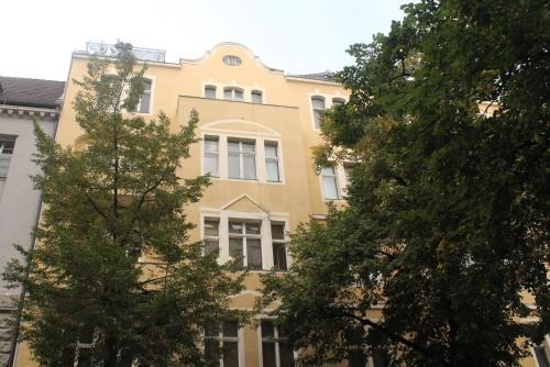 Apartments Maison Am Olivaer Platz 3 — отель в Берлине, Германия