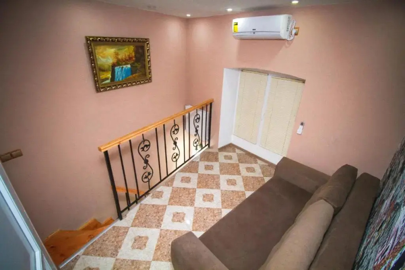 Old Tbilisi Located Appt In 19Th Century House — забронировать отель в Тбилиси