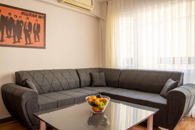 Vibrant and Central Flat Near Kordon in Alsancak — отель с удобным расположением в Измире