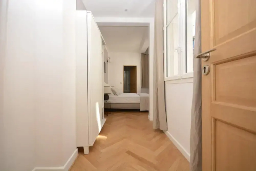 Reva Suites — отель в Париже, Франция