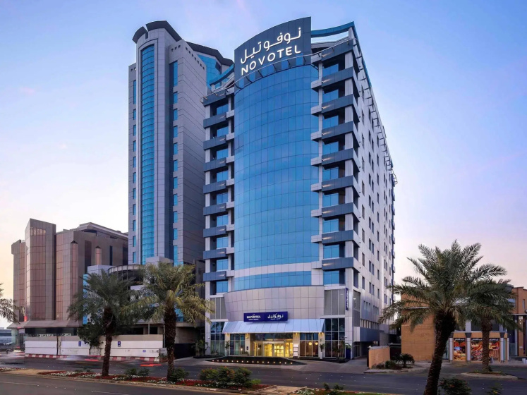 Novotel Jeddah Tahlia Street — отель рядом с интересными местами в Джидде