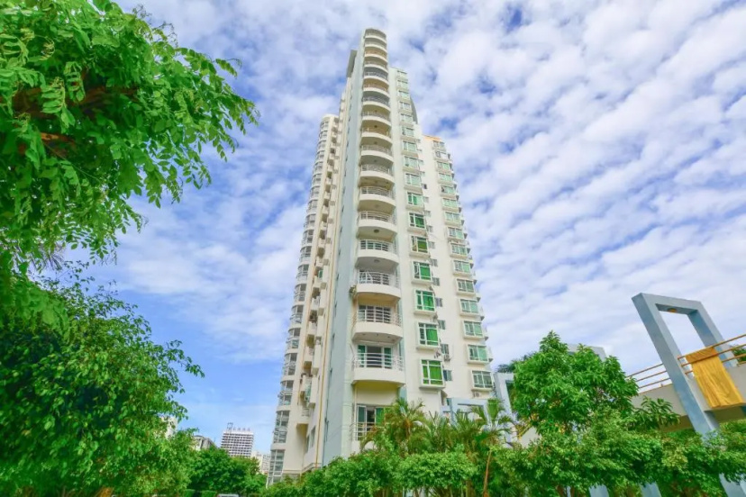 Sanya Wen Xin Hai Jing Apartement — отель с удобствами в Санье