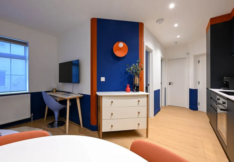 Luxurious 2-bedroom Flat Close to Angel Stn — отель с удобным расположением в Лондоне