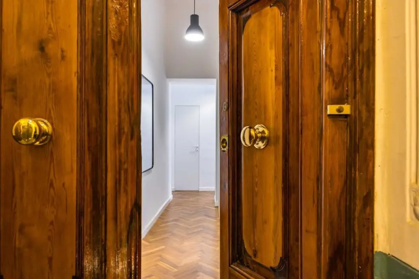 Thelos Apartment — забронировать отель в Неаполе