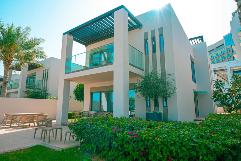 The Address Villas — забронировать отель в Фуджейра