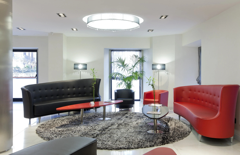 Hotel Ciutadella Barcelona — отель с удобствами в Барселоне
