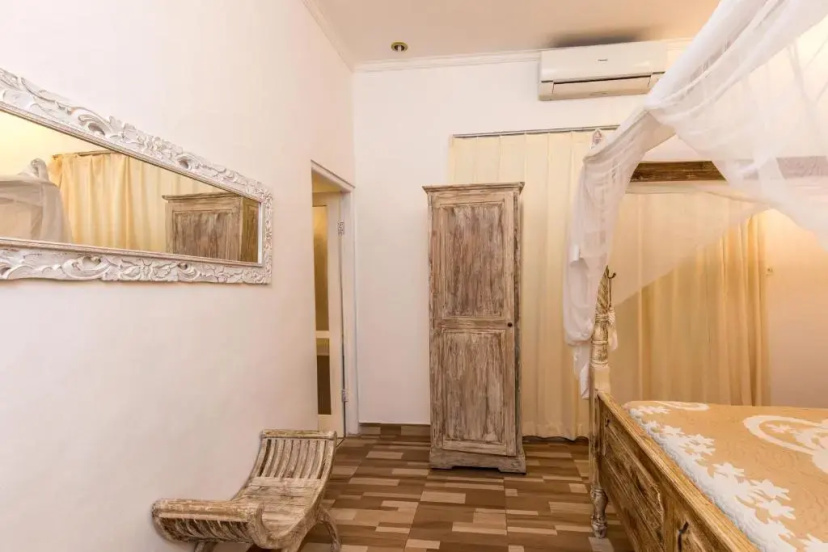 Villa Kamboja Younger 3 — отель в Кута, Индонезия