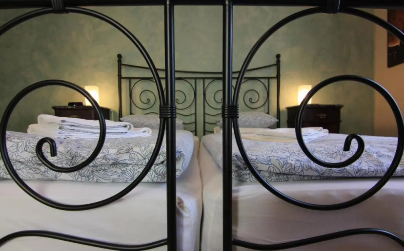 Cosy Rustic 1 Bedroom Apartment in Mala Strana — отзывы гостей и цены