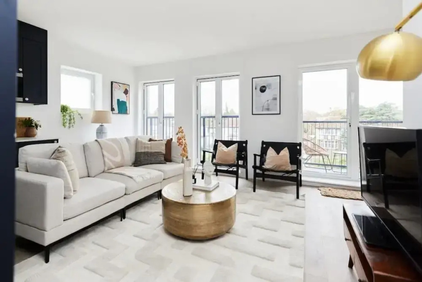 The Wembley Park Corner - Classy 2bdr Flat With Balcony — забронировать отель в Лондоне