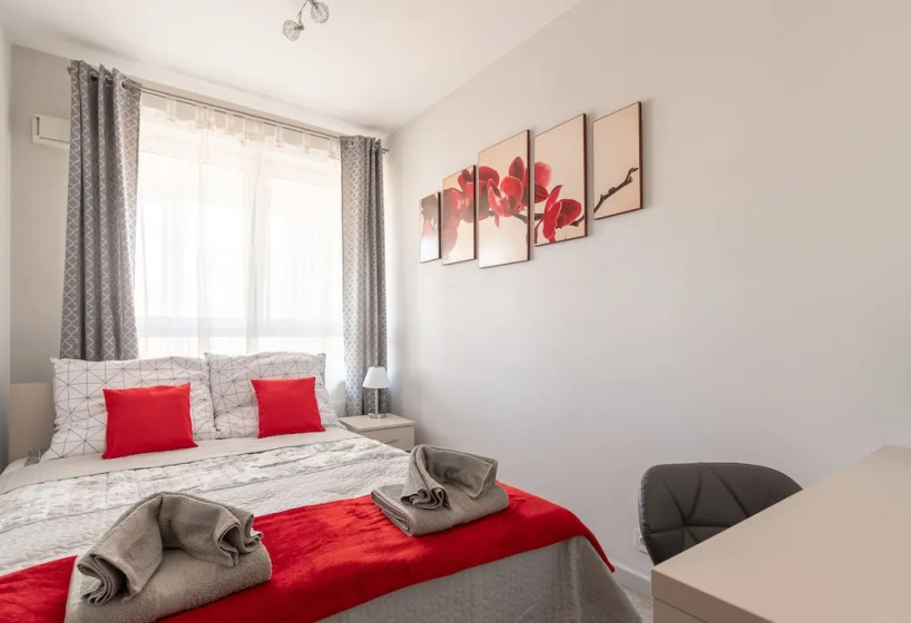 Apartment Metropolia typu deluxe Airport — отель с удобным расположением в Варшаве