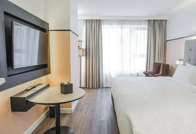 M Village Hotel Ton That Dam — отель с удобным расположением в Хошимине