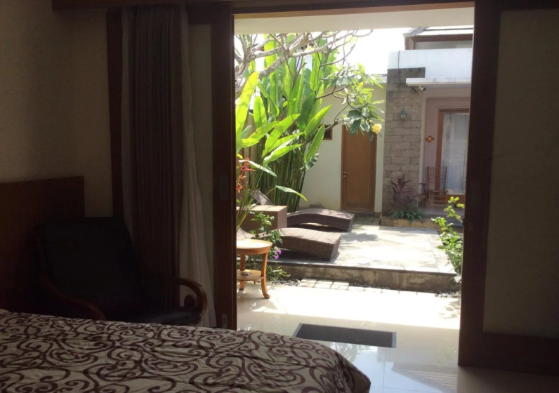 Ayu Love and Harmony Guest House — отель с удобствами в Денпасар