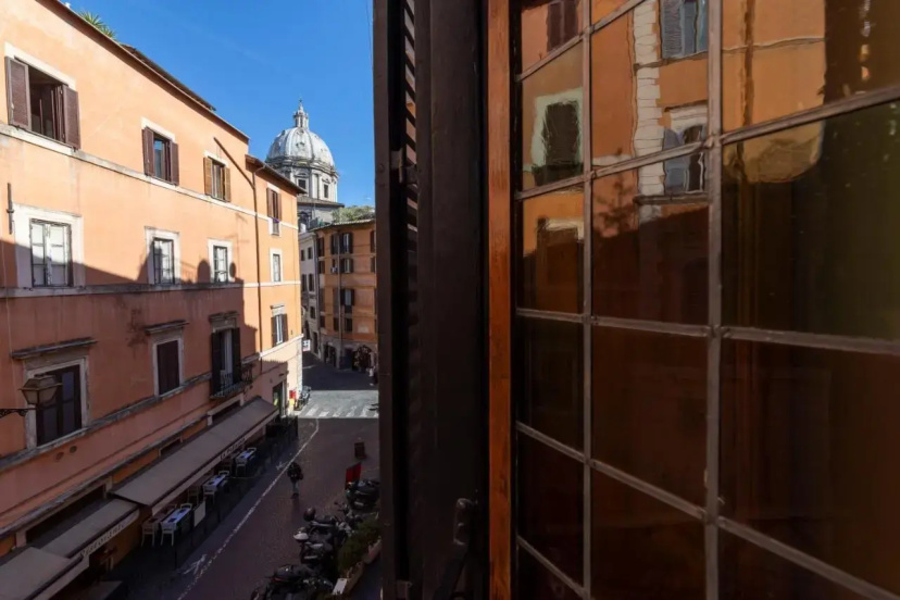 Campo De Fiori Apartment — отель с удобным расположением в Риме