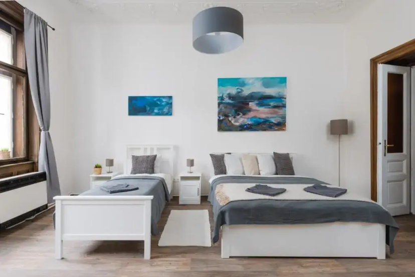 AIRSTAY PRAGUE Gallery Apartments Vinohrady — отель с удобным расположением в Праге