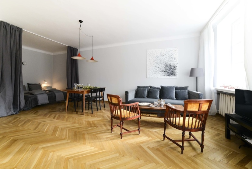 Designers Apartment In The Old Town — отзывы гостей и цены