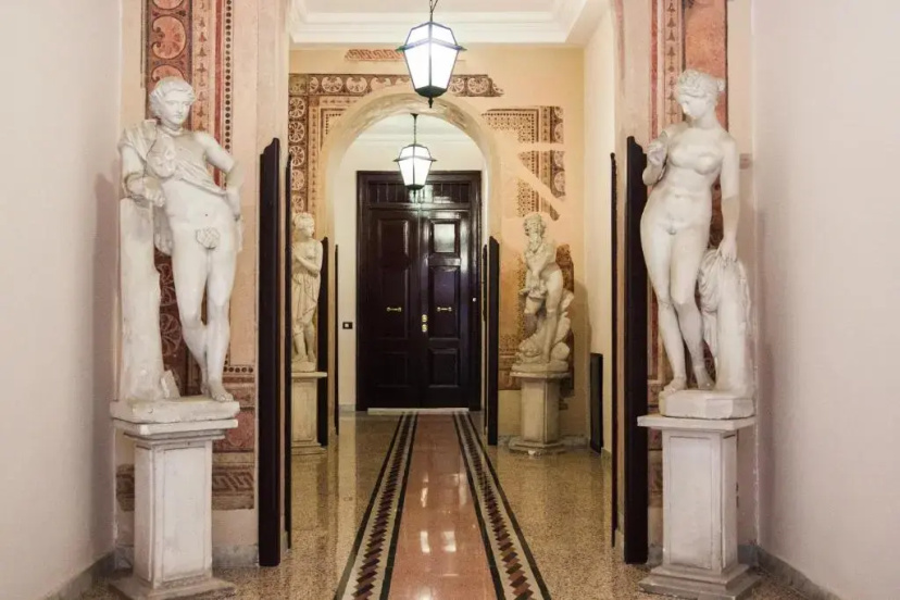 Domus Quiritum Suite, Vatican luxury apartment — отзывы гостей и цены