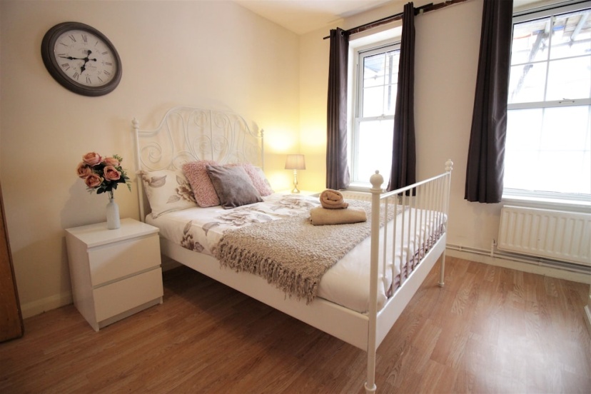 BRU - Guest Apartment — отзывы гостей и цены