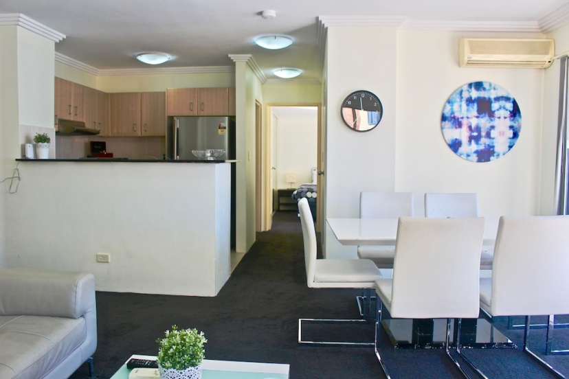 Цены на AirM8 Apartments Darling Harbour в Сиднее