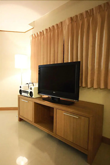 The Chateau Luxury Serviced Apartment — комфортный отель в Бангкоке