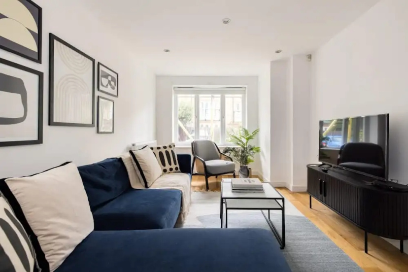 Цены на The Walworth Hideout - Elegant 2bdr Flat в Лондоне