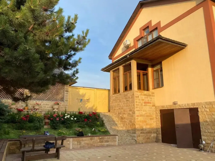 Цены на Tur House U Morya Guest House в Махачкале
