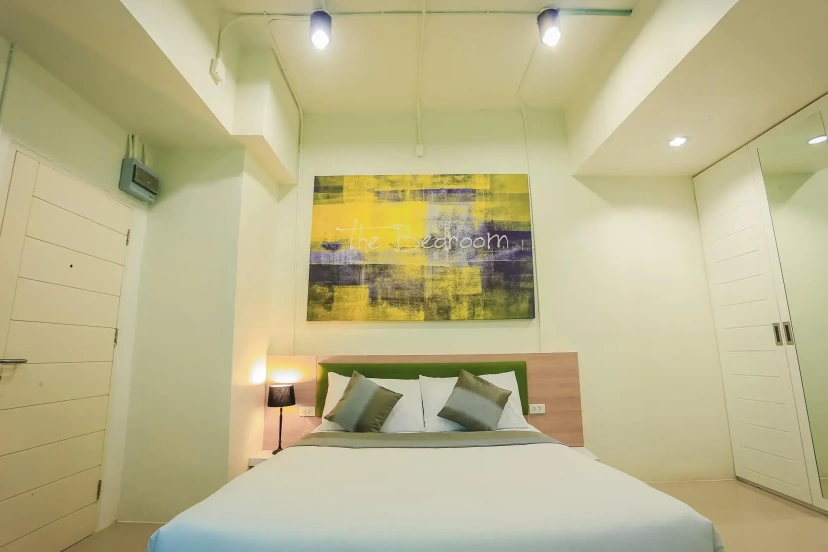 THE BEDROOM HATYAI