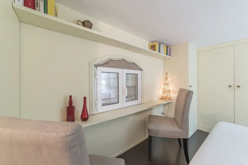 iFlat Yellow Monti Studio Apartment — забронировать отель в Риме