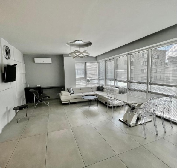 Platinum Towers by Central Apartments — отель в Варшаве, Польша