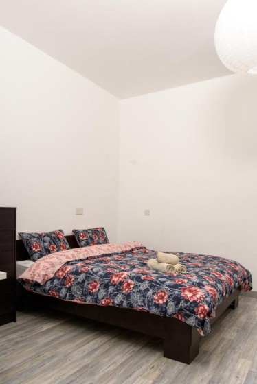 Maple Oak Apartment 102 — отель с удобным расположением в Ларнака