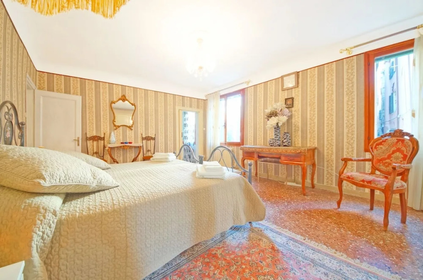 DolceVita Apartments N. 228 — отель с удобным расположением в Венеции