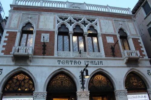 Цены на Ca' Venere Apartments Cannaregio в Венеции
