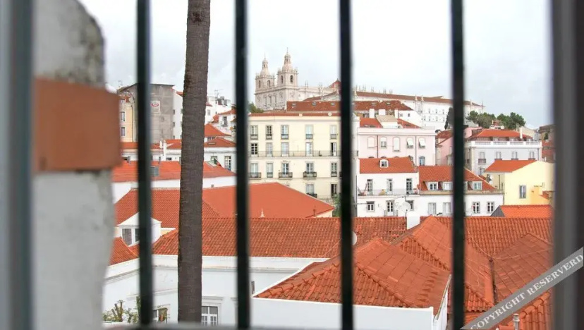 Castelo Picão 1 by Apartments Alfama — забронировать отель в Лиссабоне