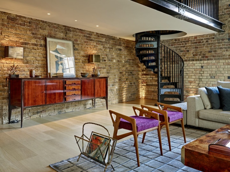 One of a Kind Victorian Luxury Loft in Clerkenwell — забронировать отель в Лондоне
